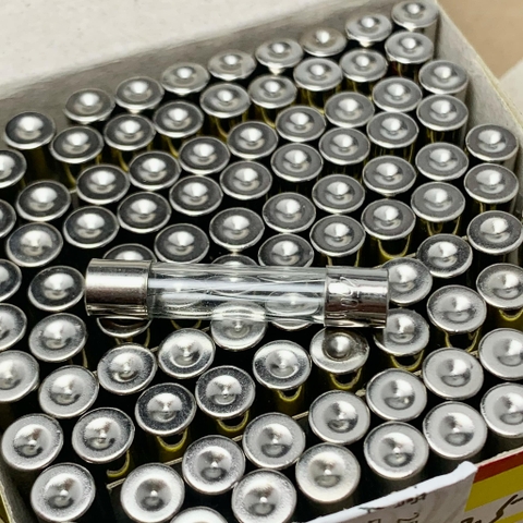 5 cái cầu chì ống 250V 5A kích thước 6x30mm