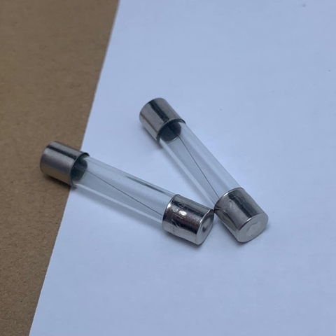 5 cái cầu chì ống 250V 7A kích thước 6x30mm