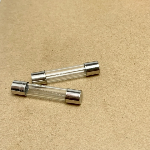 5 cái cầu chì ống 250V 7A kích thước 6x30mm