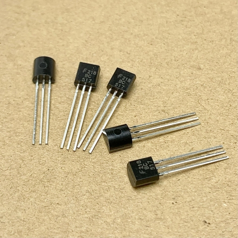 10 cái BC517 517 TRANSISTOR 40V 1A NPN TO-92