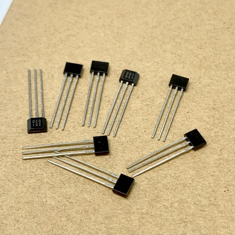 IC cảm ứng từ trường HALL13S 251 951 TO-92