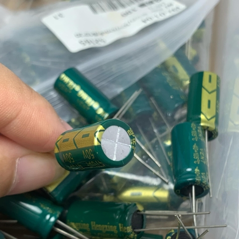 5 cái tụ hóa phân cực 470uF 50V 470uF50V 10x20MM xanh lá