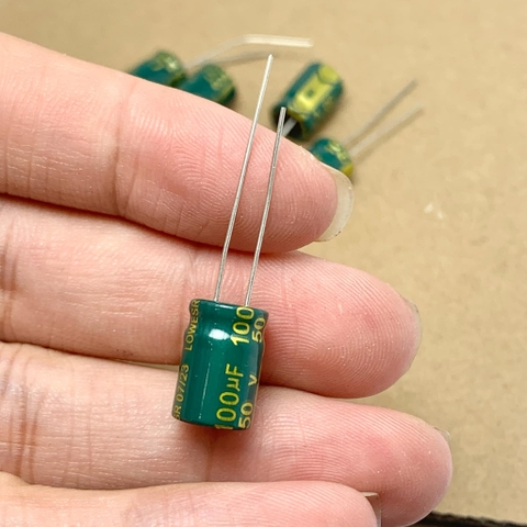10 cái tụ điện hóa 100uF 50V 100uF50V  50V 100uF 8x12MM xanh lá