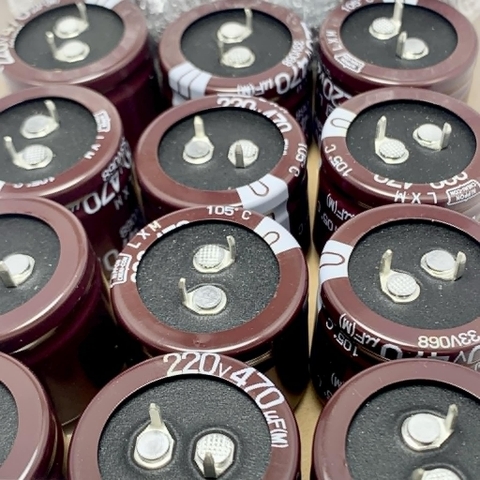 Tụ điện hóa 470uF 220V 220V470uF LXM màu nâu 30x25mm