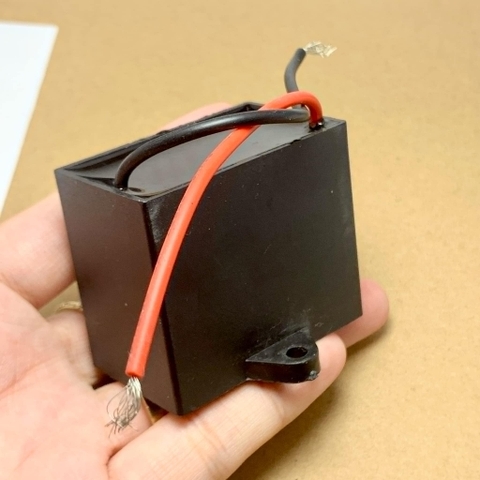 Tụ điện vuông CBB61 hãng Senju 450VAC từ 1uF đến 20uF