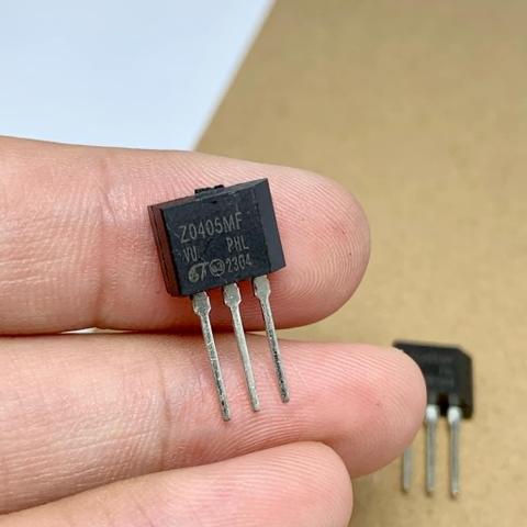 5 cái Z0405MF ZO405MF TRIAC 600V 4A TO-202