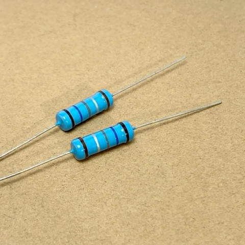 Điện trở vòng màu 3W 0.68ohm 0.68R 0R68