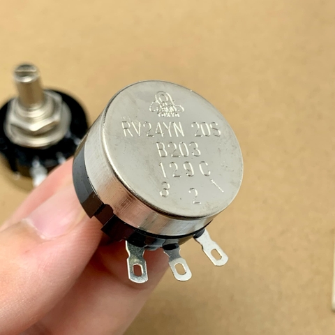 Chiết áp biến trở một vòng núm vặn thang đo RV24YN20S B203 20KR 20Kohm