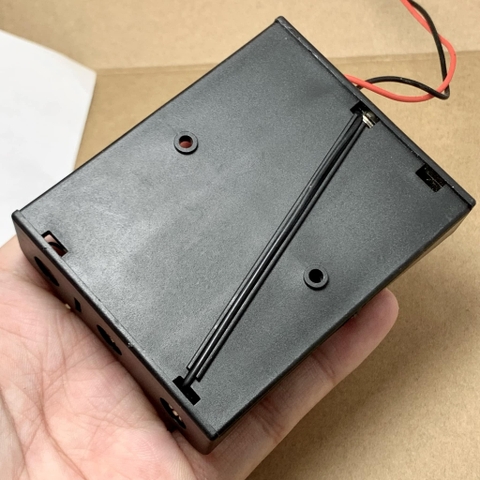 Hộp đế đựng PIN 3.7V 18650 3PIN 3 ngăn
