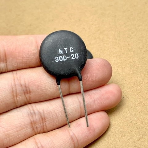 4 cái điện trở nhiệt  NTC30D-20 NTC 30D20 30D-20 20mm