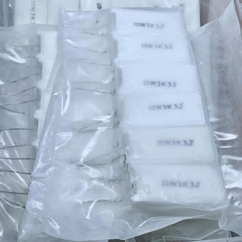 Điện trở sứ 10W 3.3Kohm 3.3KR 3K3J kích thước 16x30mm