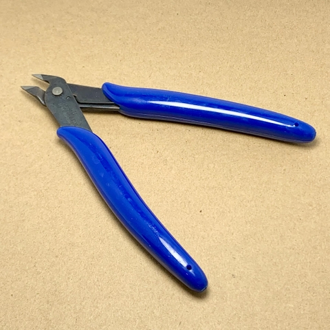 Kìm cắt chân linh điện tử Plato model 170