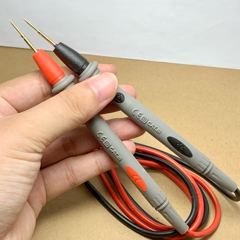 Que đo đồng hồ vạn năng DT9205A con trỏ MF47 10000V 20A