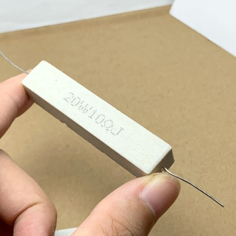 10 cái điện trở sứ 20W 10R 10ohm 100 kiểu chân ngang