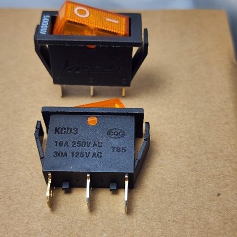 4 cái công tắc KCD3 5000W 250VAC 16A kích thước 14x30mm