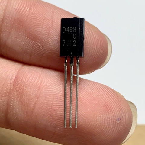 10 cái Transistor 2SD468 D468 20V 1A kênh NPN TO-92L