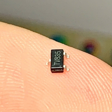 RU20P7C TZ822 TV835 MOSFET 20V 1A kênh P SOT-23