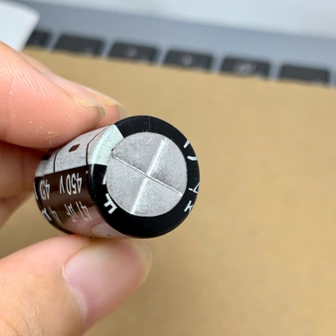 2 cái tụ điện hóa 47uf 450v 47uF450V ±20% kích thước 16x25mm