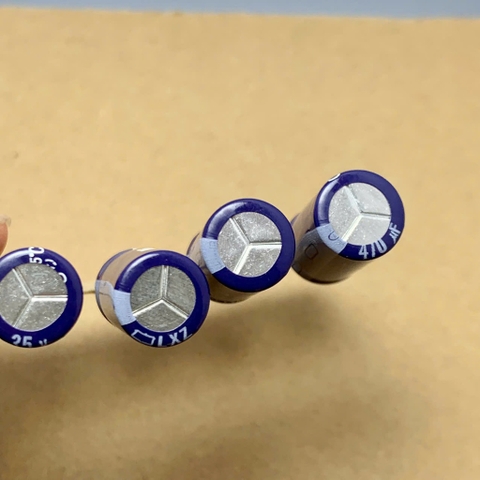 4 cái tụ điện hóa 470uF 35V 35V470uF chính hãng Nippon LXZ xanh dương 10x20mm