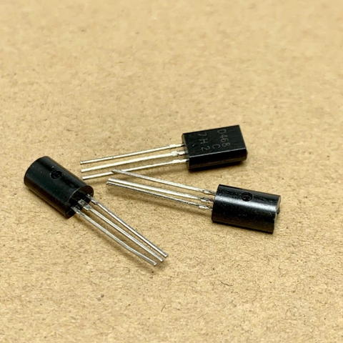 10 cái Transistor 2SD468 D468 20V 1A kênh NPN TO-92L