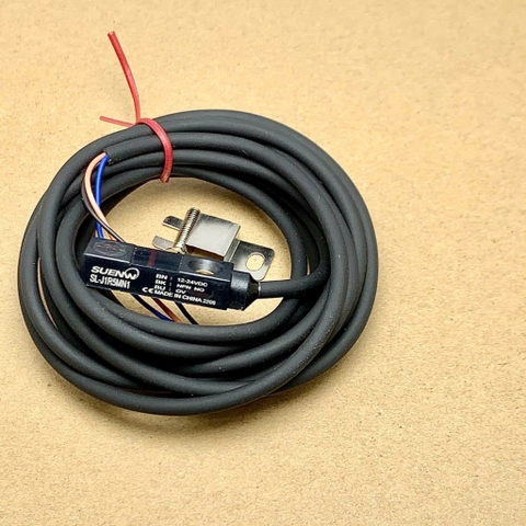SL-J1R5MN1 cảm biến từ trường NPN 12-24VDC kích thước 5.5x8x25mm