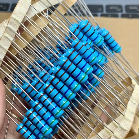 5 cái điện trở vòng màu 2W 5.6KR 5.6Kohm 5KR6 562