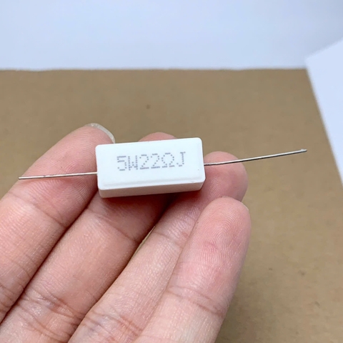 10 cái  điện trở sứ 5W 22ohm 22R 220