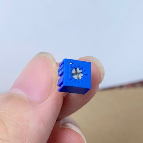 5 cái biến trở chiết áp 2KR 2Kohm 2K 3362P-202