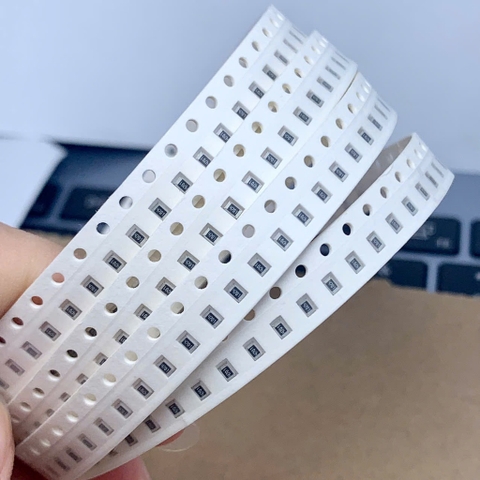10 sản phẩm điện trở dán SMD 0805 1/8W 1% 4.7Kohm 4.7KR 4.7K 4701 472