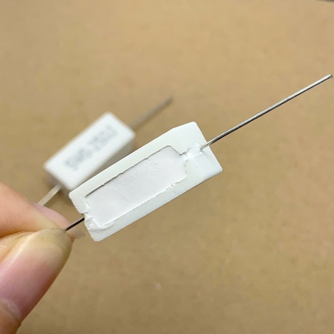 5 cái điện trở sứ 5W 0.25ohm 0.25R R25 kiểu chân ngang 22x10x10mm