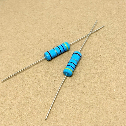 5 sản phẩm điện trở vòng màu 47R0 47ohm 470 3W 1%