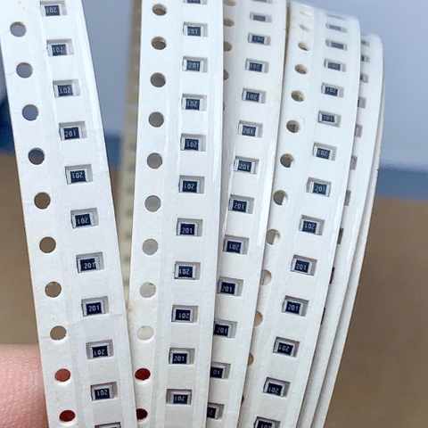 20 cái điện trở dán SMD 0805 200R 200ohm 201 5%