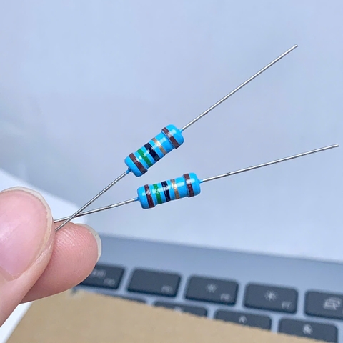 10 cái điện trở vòng màu 1W 15ohm 15R 1%