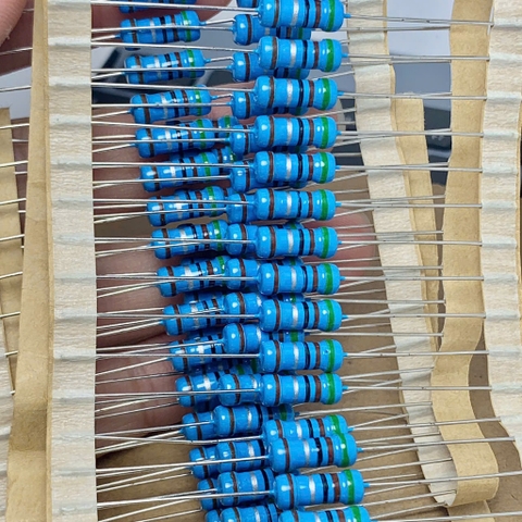 10 sản phẩm điện trở vòng màu 1W 5.1ohm 5R1 1%