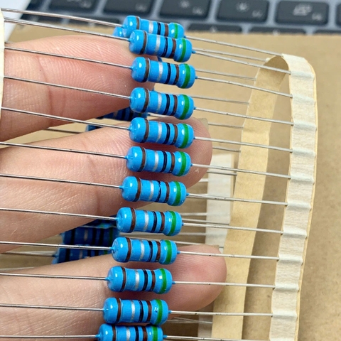 10 sản phẩm điện trở vòng màu 1W 5.1ohm 5R1 1%