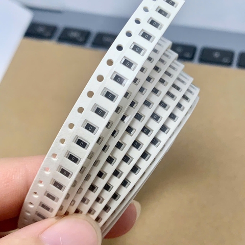 20 cái điện trở dán SMD 1206 0R 0R0 0ohm