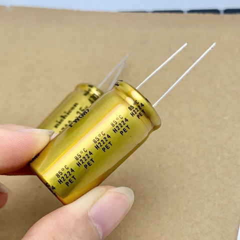 Tụ điện hóa 4700uF 35V 4700uF 35V4700uF FW hãng NICHICON kích thước 18x35mm