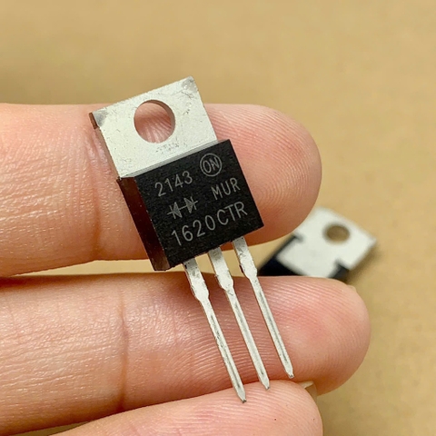 4 cái MUR1620CTR cực dương chung Diode phục hồi nhanh 16A 200V TO-220
