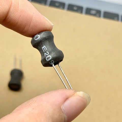 Cuộn cảm 9012 680UH 9x12mm