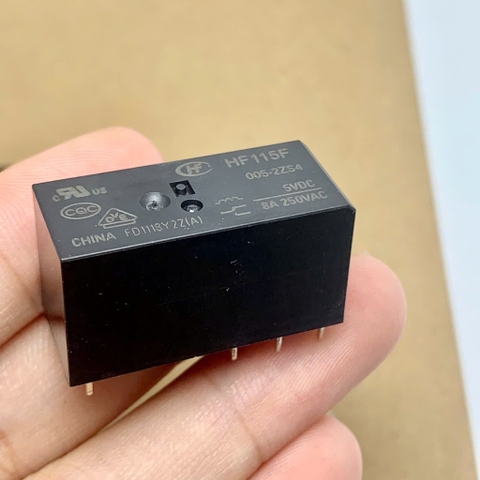 RELAY ROLE HF115F-005-2ZS4 HF/JQX-115F-005-2ZS4 8 chân 8A 250VAC cuộn dây 5V 12x15x30mm