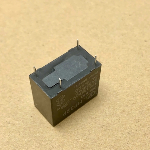 2 cái relay JZC/HF32F 009-HS3-(5A) cuộn dây 9V tải 250VAC 5A kích thước 10x15x18mm