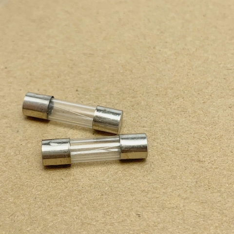 10 cái cầu chì ống thủy tinh 250V 0.5A kích thước 5x20mm