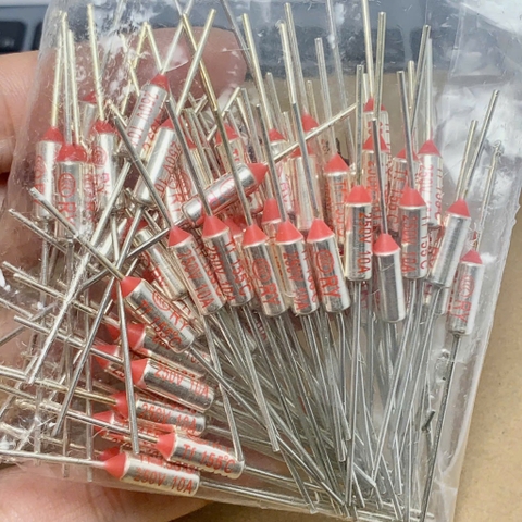 10 cái cầu chì nhiệt RY TF155°C RY155  250V 10A 155 độ