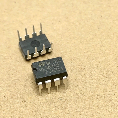 4 cái 3845B UC3845B DIP-8 chính hãng