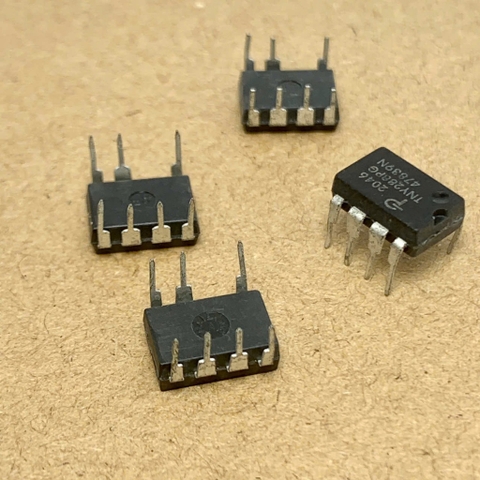 Linh kiện điện tử TNY288PG TNY288 TNY288P DIP-7