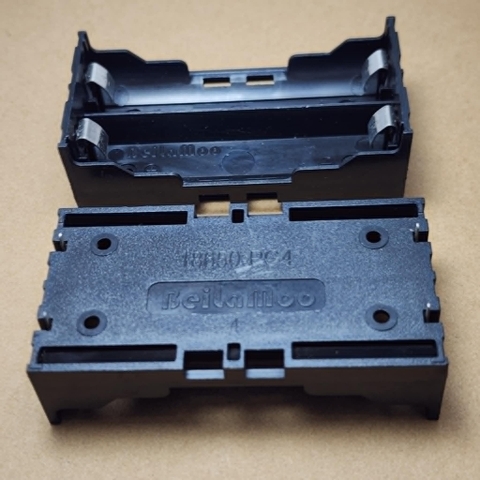 HỘP ĐẾ ĐỰNG PIN 3.7V 18650 2PIN cắm BEILAMOO 40x78mm