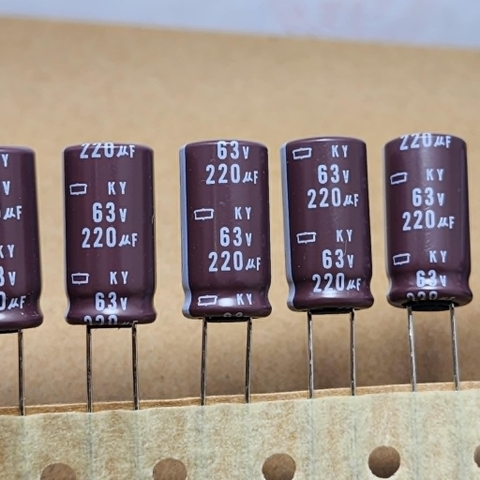 4 cái tụ điện hóa 220uF 63V 220uF63V 10x20mm KY hãng NICHICON