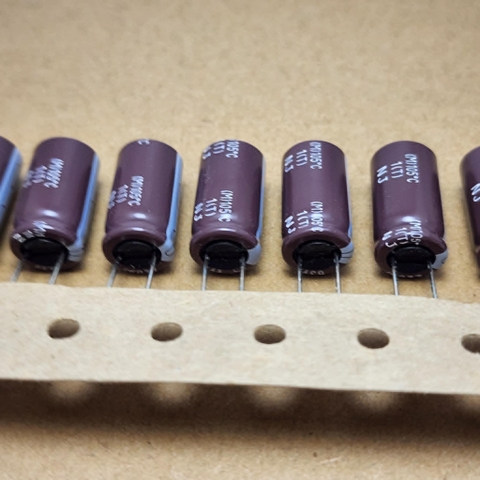 4 cái tụ điện hóa 220uF 63V 220uF63V 10x20mm KY hãng NICHICON