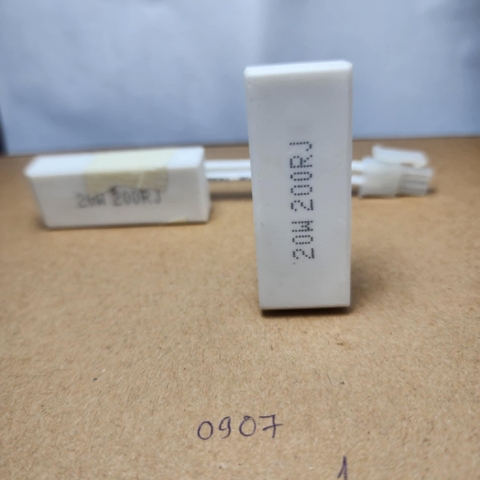 Điện trở sứ hộp điện tử Qixing 20W 200RJ 200ohm 200R kích thước 50x20x10mm
