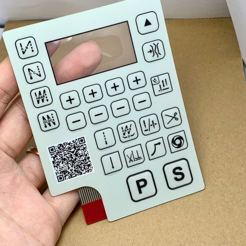 Miếng dán bàn phím màn hình máy may 1 kim QIXING bo đỏ